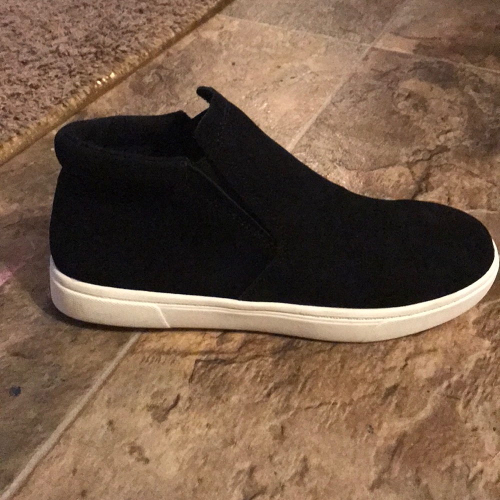 Slip on black suede high tops